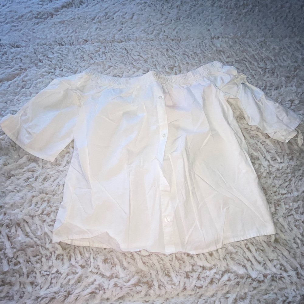 White off the shoulder crop top